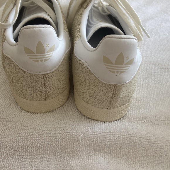 Adidas Gazelle sneakers size 8 - Picture 4 of 4